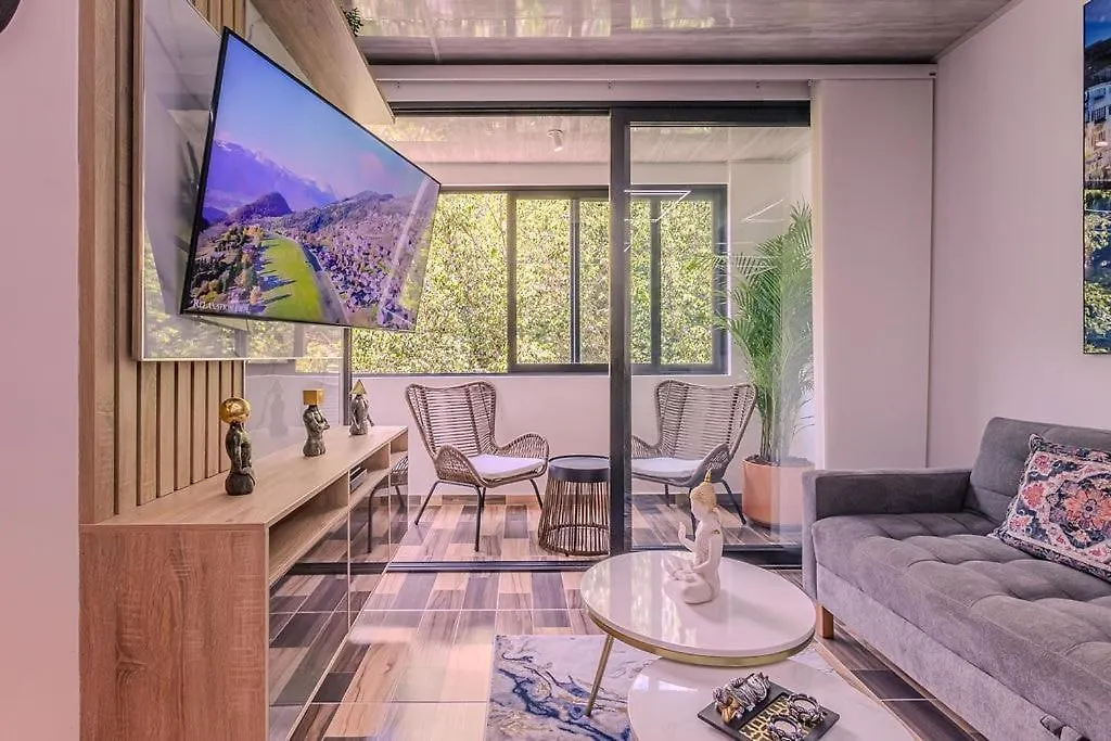 Luxury & Cozy Laureles Apartment Medellin