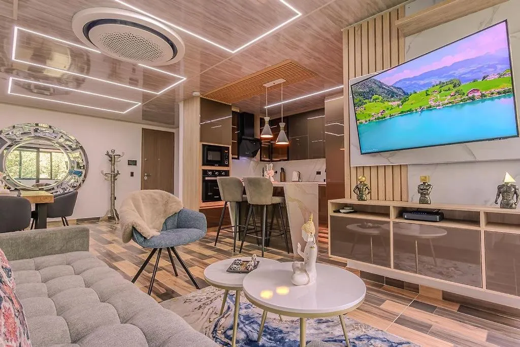Luxury & Cozy Laureles Apartment Medellin