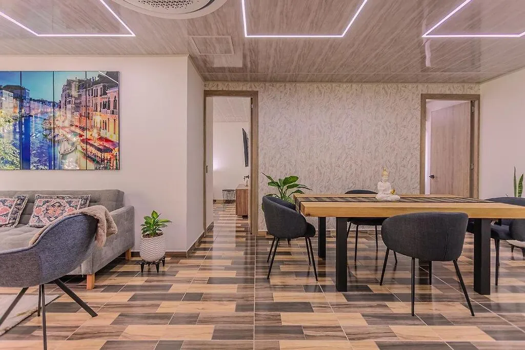Luxury & Cozy Laureles Apartment Medellin